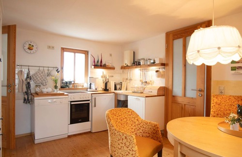 Vöhl-Herzhausen Apartamento | Kleine Vintage-ferienwohnung Für1-3gäste, Außenpool, Sauna, Park, Natur, Ruhe