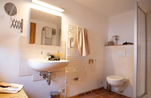Vöhl-Herzhausen Apartamento | Kleine Vintage-ferienwohnung Für1-3gäste, Außenpool, Sauna, Park, Natur, Ruhe