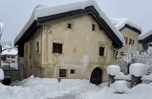 Sent Apartamento | Kleines Zimmer mit Duschbad im Nebenhaus