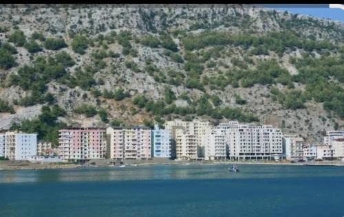 Shengjin Apartamento | KleNo family