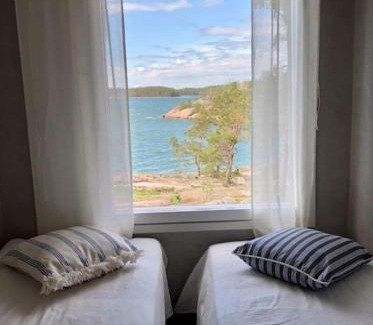 Pargas Chalet De Esquí | Klippan - mökki omalla rannalla Nauvossa