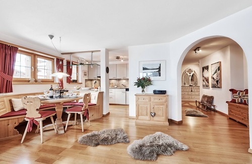 Klosters-Serneus Apartamento | Casa de lujo Klosters en el corazón del pueblo