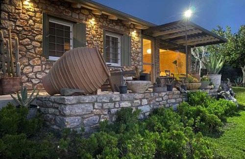 Sarakiniko Casa | Klovino beach house