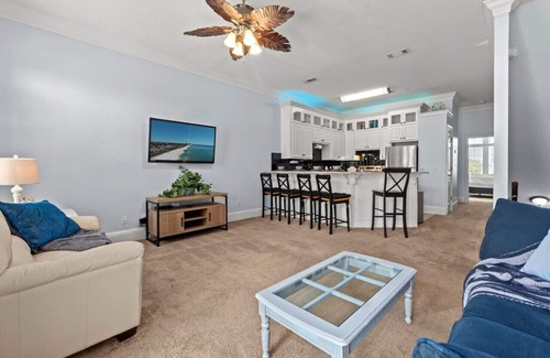 El Centro Beach Casa | Knee Deep: FREE Pie 4 Nov Stays, Wk2Bch, FREE Daily Activities, DogsOK, & More!