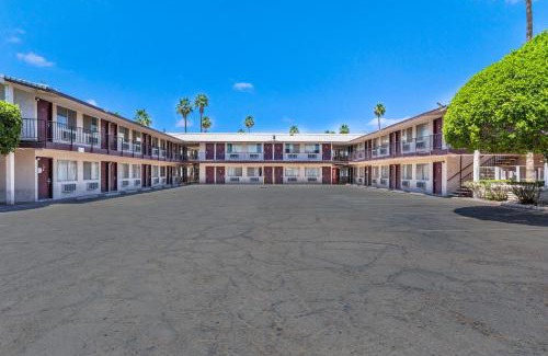 Yuma Hotel | Knights Inn Yuma