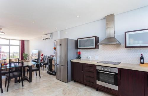 Century City Apartamento | Knightsbridge 902E by CTHA