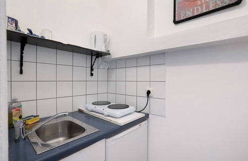 Munchen District Apartamento | Knödelhof 'Habitación 2' con terraza compartida y Wi-Fi