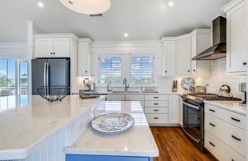 Duck Casa | Knot for Sail -- Newer Soundfront Home with Hot Tub and Firepit