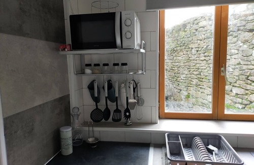 Crozant Apartamento | Knus Verblijf Voor het Hele Gezin met Uitzicht Over de Vallei van de Creuse