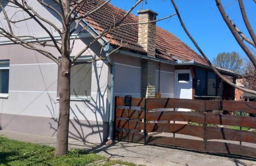 Becej Apartamento | Kod Komse
