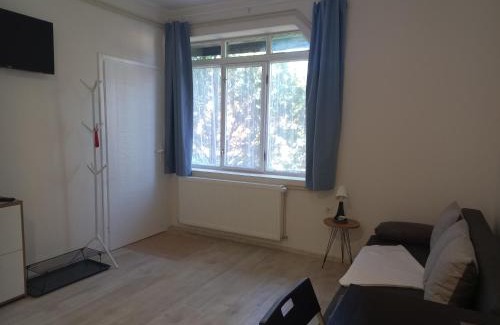 Becej Apartamento | KOD VELIKIH TUJA