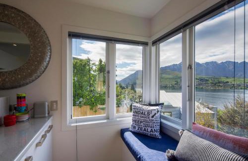 Queenstown Casa | Kohanga Rua Cottage by Amazing Accom
