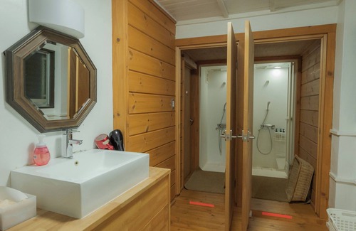 Yudanaka Shibu Onsen Casa | Koishiya Ryokan