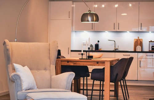 Tossens Apartamento | Kojoten33 - pure North Sea feeling. Balcony. Stylish. Close to the beach.
