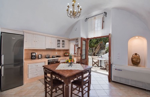 Emporio Casa | Kokos Traditional Houses