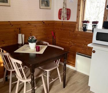 Asarna Otro | Kolbackens Camping & Stugby