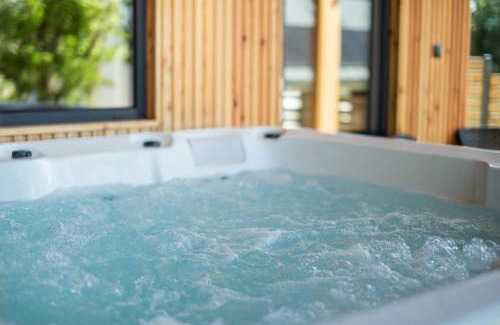 Klodzko Miasto Apartamento | Koliberek Apartament SPA