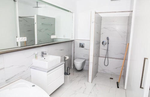 Lavrio Apartamento | Komfort City Apartment "Elias" mit Meerblick in Lavrio