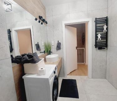 Podgorze Apartamento | Komfortowe mieszkanie, duży taras, bezpłatny parking, AWG APARTMENTS
