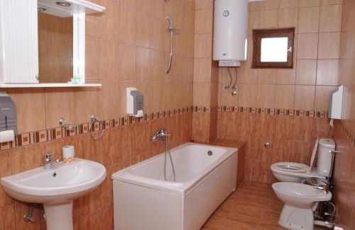 Vladicin Han Casa | Kompleks Fontana