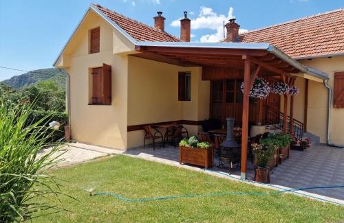 Sicevo Casa | Konak -Guest house -Ramonda Serbika
