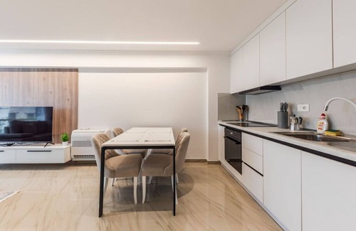 Tirana Apartamento | Kondo Stays - Mumba Apartment 1