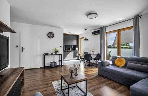 Konstancin-Jeziorna Apartamento | Konstancin-Jeziorna Modern Apartment