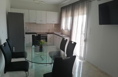Kanali Casa | Konstantina