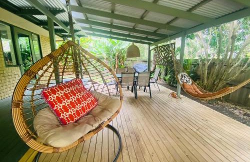 South Golden Beach Casa | Kookaburras at South Golden - 9min walk to idyllic beach