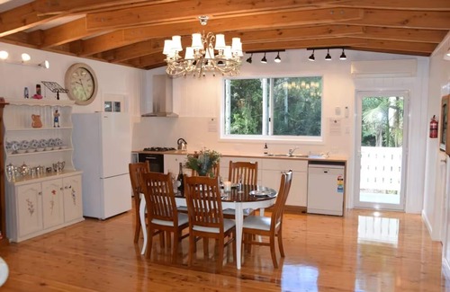 Springbrook Casa | Cosy Romantic Rainforest Luxury Cottage in Springbrook-waterfalls, fireplace