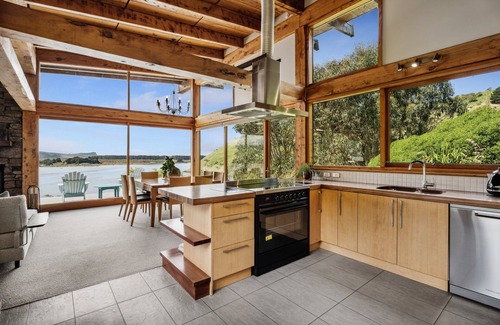 Cape Saunders Complejo | Korimako Lodge, Stunning view and wildlife, your piece of quiet in New Zealand