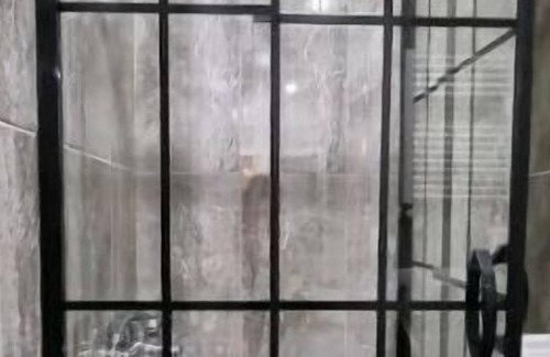 Tarabya Mahallesi Apartamento | Koruya ve sahile yakın aile dairesi.