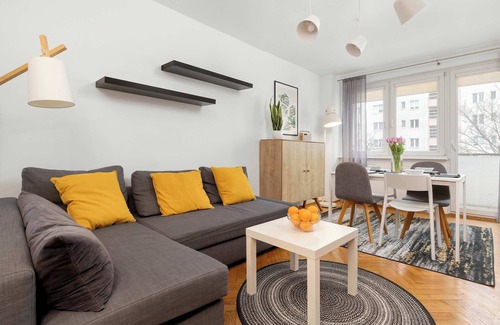 Srodmiescie Apartamento | Kosciuszki Square 17-19A | Beautiful Apartment | Balcony