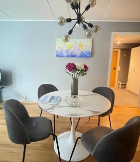 Kongsberg Apartamento | Koselig leilighet med et skritt unna skibakken!