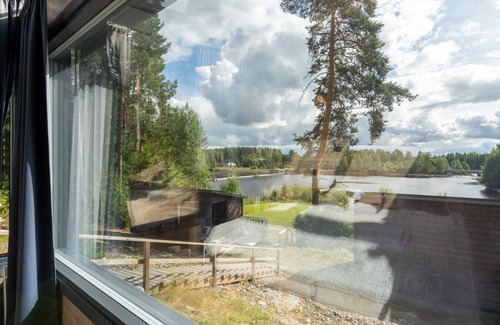 Kuusa Apartamento | Koskisviitti 4 - Private & Cozy Suite with Terrace and Lake Views