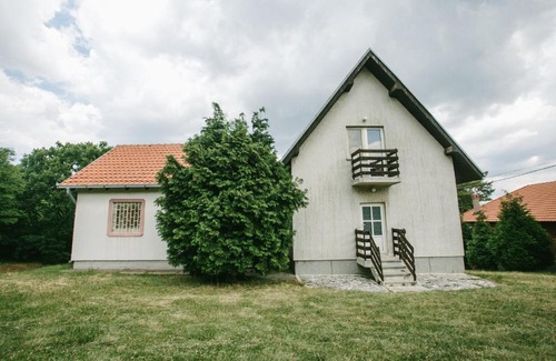 Mladenovac Casa | Kosmajski Vrh