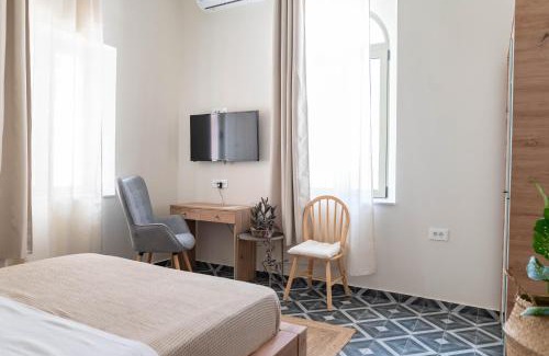 Kos Casa | Kosnian City Suites B
