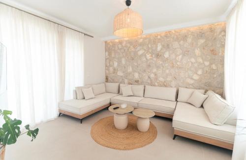 Tingaki Villa | Kosnian Villa