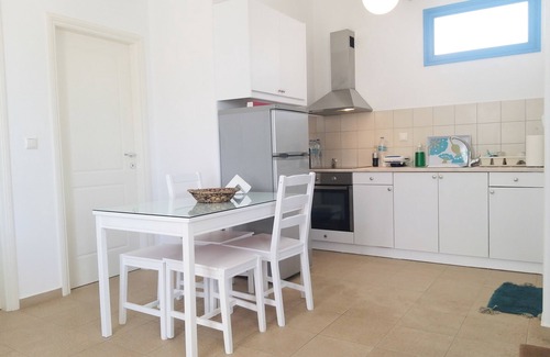 Ampelas Apartamento | Kostantis Vacation Home - 70m From the Sandy Beach!