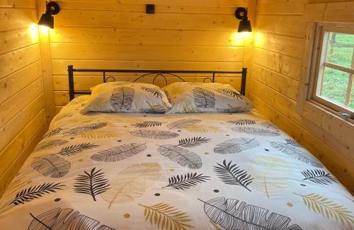 Cerans-Foulletourte Casa | Kota finlandais avec bain nordique privatif et ferme pédagogique - FR-1-410-457