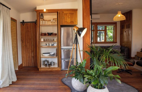 Kaikoura Casa | Kowhai Cottage | Pizza Oven | Central