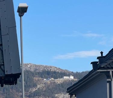 Laksevag Apartamento | Kozy apartment near Bergen city center with free parking and Wifi