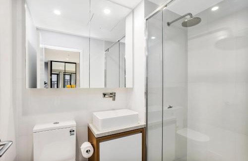 Fortitude Valley Apartamento | KOZYGURU FORTITUDE VALLEY DESIGNER GRADE 2 BED APT FREE PARKING QFV179-1401