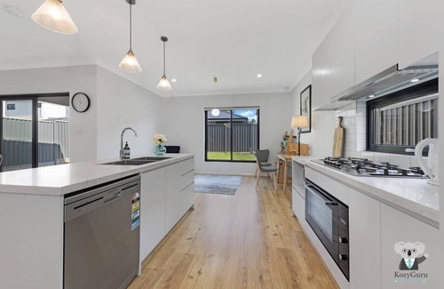Rouse Hill Casa | KozyGuru | Rouse Hill | Spacious Holiday House