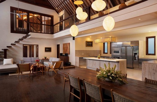 Padonan Casa | KR7001 - 7 Bedroom Villa in Kerobokan