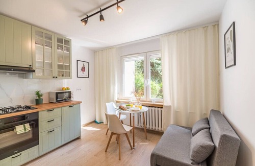 Czyzyny Apartamento | Kraków Czyżyny - Terrace & Workspace - by Rentujemy