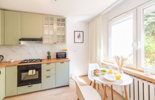 Czyzyny Apartamento | Kraków Czyżyny - Terrace & Workspace - by Rentujemy