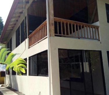Drake Bay Hotel | Kraken Haus Reef & Reel Lodge