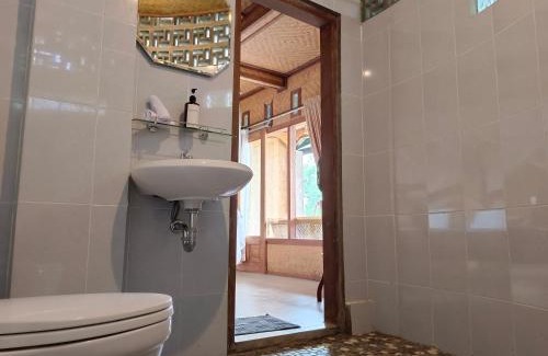 Munduk Hotel | Kraras Munduk Guest House & DonBiyu Rendezvous Restaurant