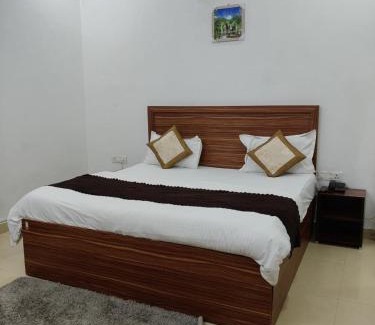 Noida Hotel | krishna resort metro view 51